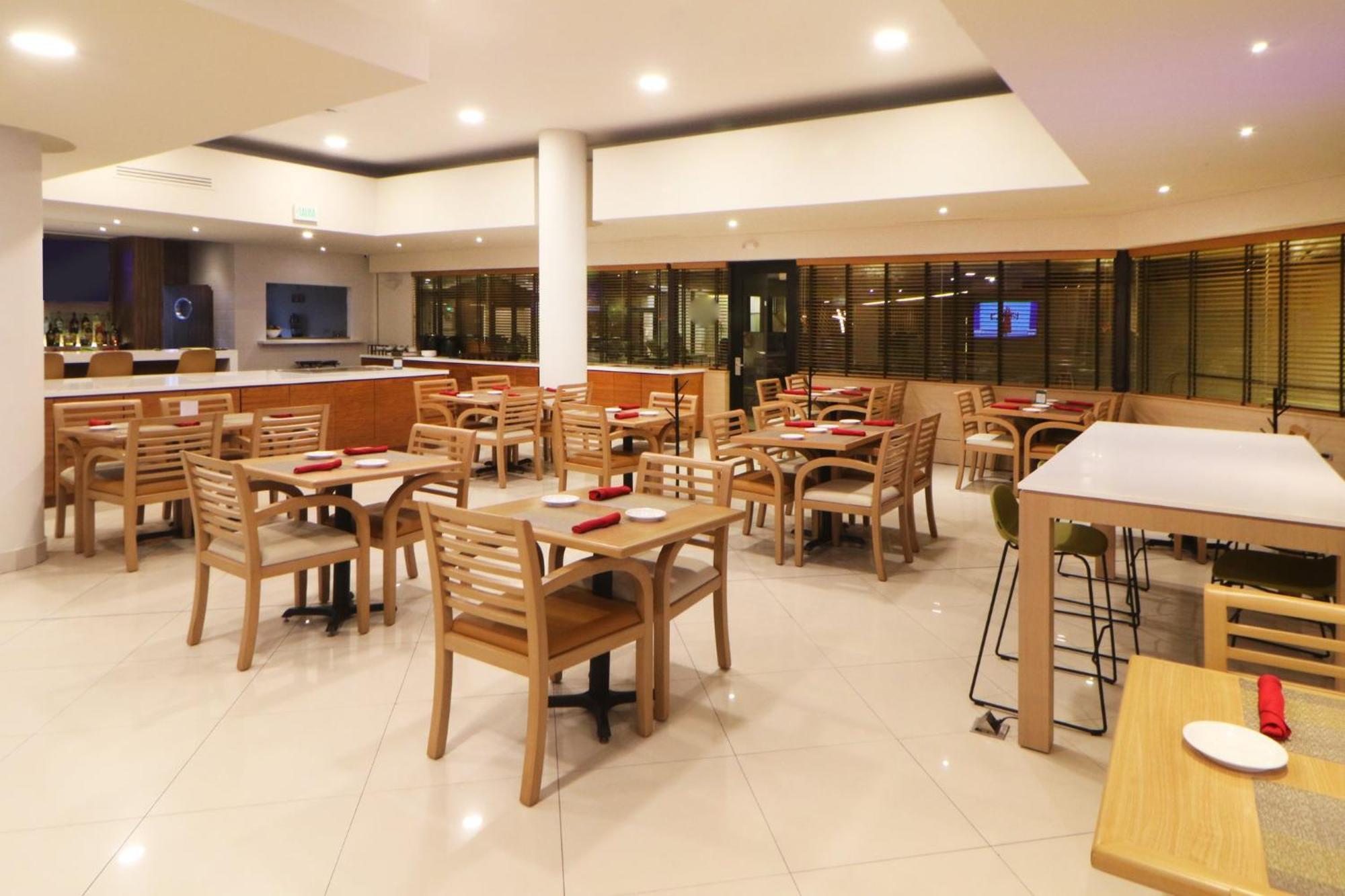 Holiday Inn Tijuana Zona Rio By Ihg Exterior photo