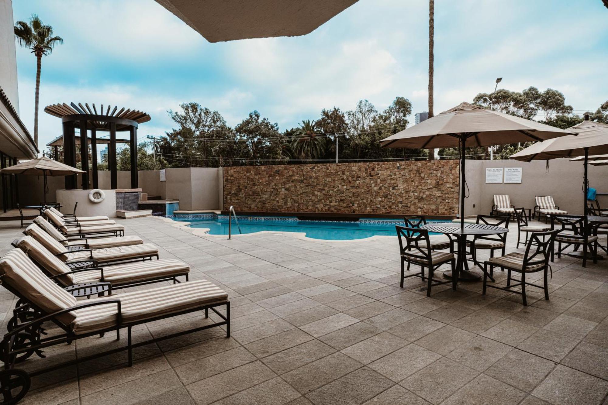 Holiday Inn Tijuana Zona Rio By Ihg Exterior photo