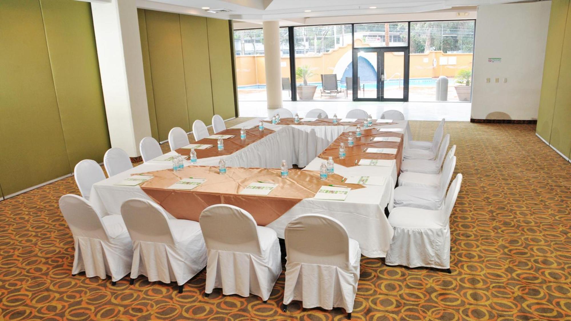 Holiday Inn Tijuana Zona Rio By Ihg Exterior photo